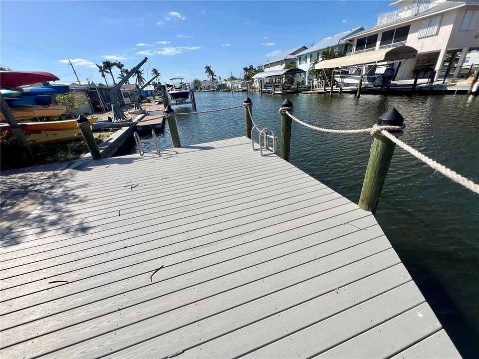 На продажу: $365,000 (2 спален, 2 ванн, 951 Квадратных фут)