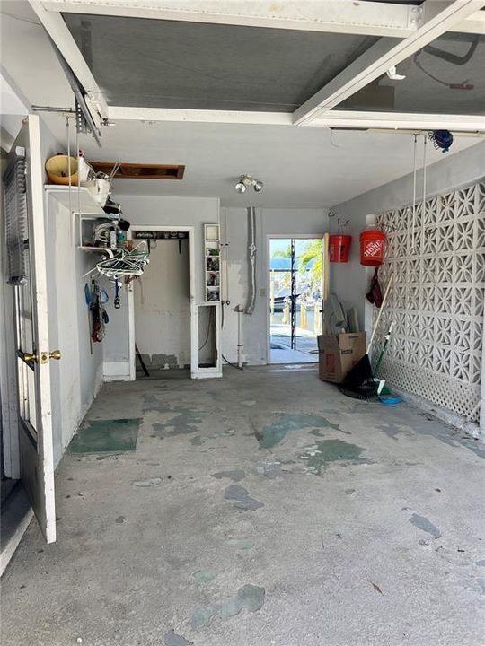 На продажу: $365,000 (2 спален, 2 ванн, 951 Квадратных фут)