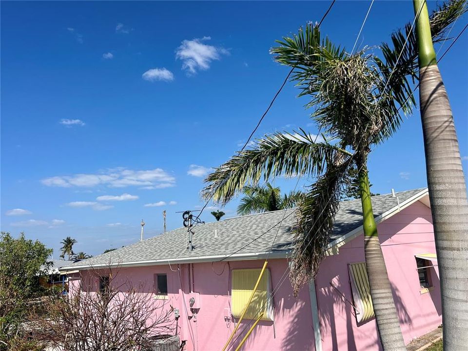 На продажу: $365,000 (2 спален, 2 ванн, 951 Квадратных фут)