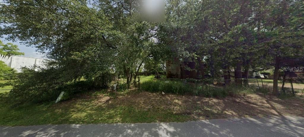 На продажу: $39,000 (0.17 acres)