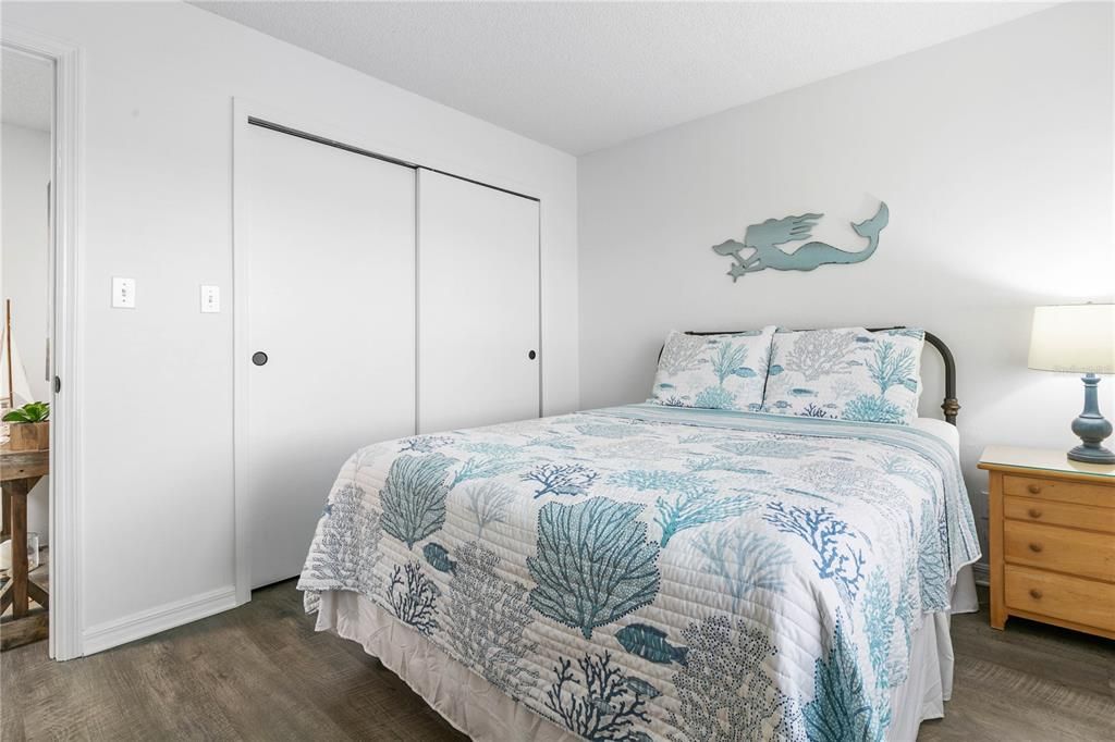 For Sale: $387,000 (3 beds, 2 baths, 1300 Square Feet)