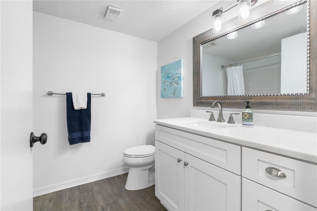 For Sale: $387,000 (3 beds, 2 baths, 1300 Square Feet)