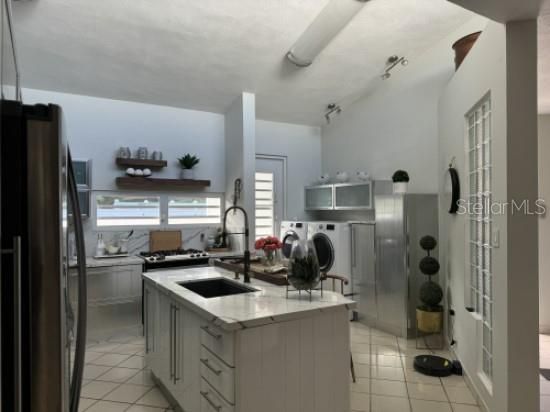 Active With Contract: $345,000 (3 beds, 3 baths, 1250 Square Feet)