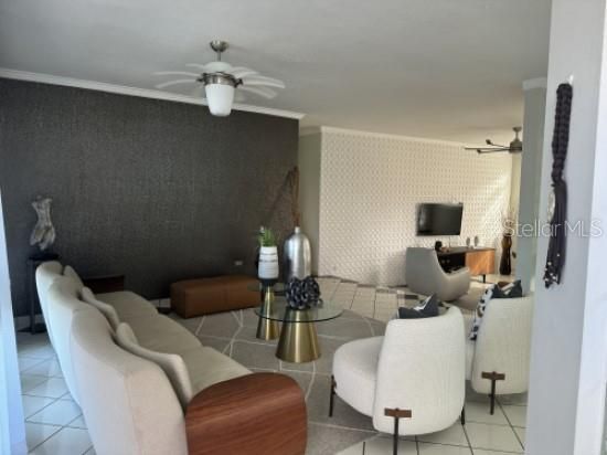 Active With Contract: $345,000 (3 beds, 3 baths, 1250 Square Feet)