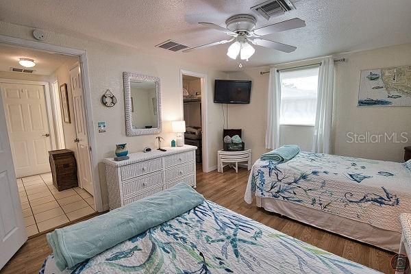 В аренду: $1,995 (2 спален, 2 ванн, 1135 Квадратных фут)