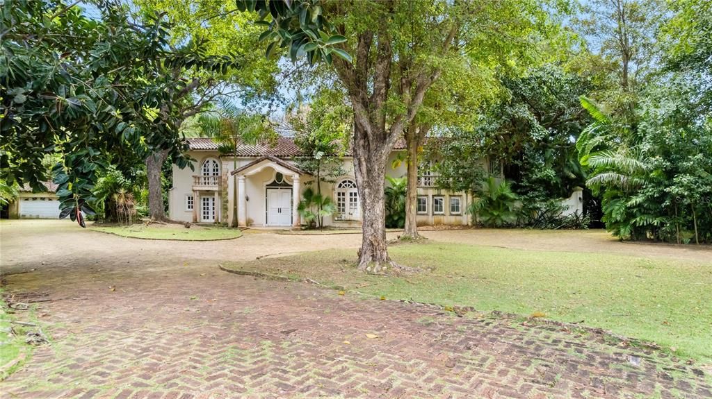 待售: $3,750,000 (5 贝兹, 4 浴室, 8040 平方英尺)