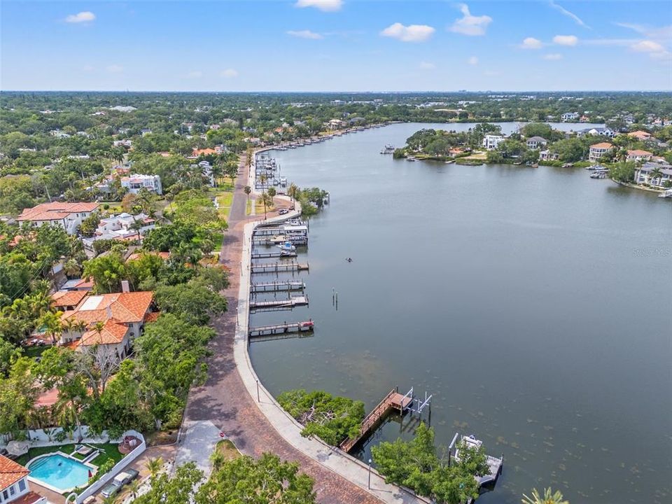 Activo con contrato: $1,750,000 (5 camas, 5 baños, 4456 Pies cuadrados)