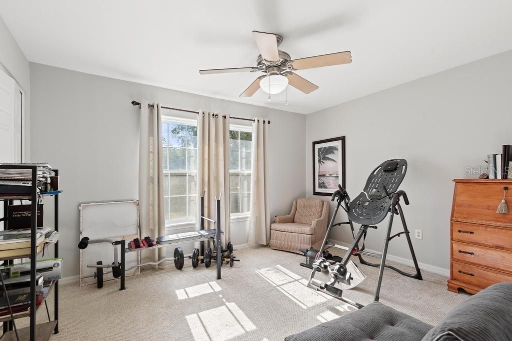 Active With Contract: $274,900 (3 beds, 2 baths, 1773 Square Feet)