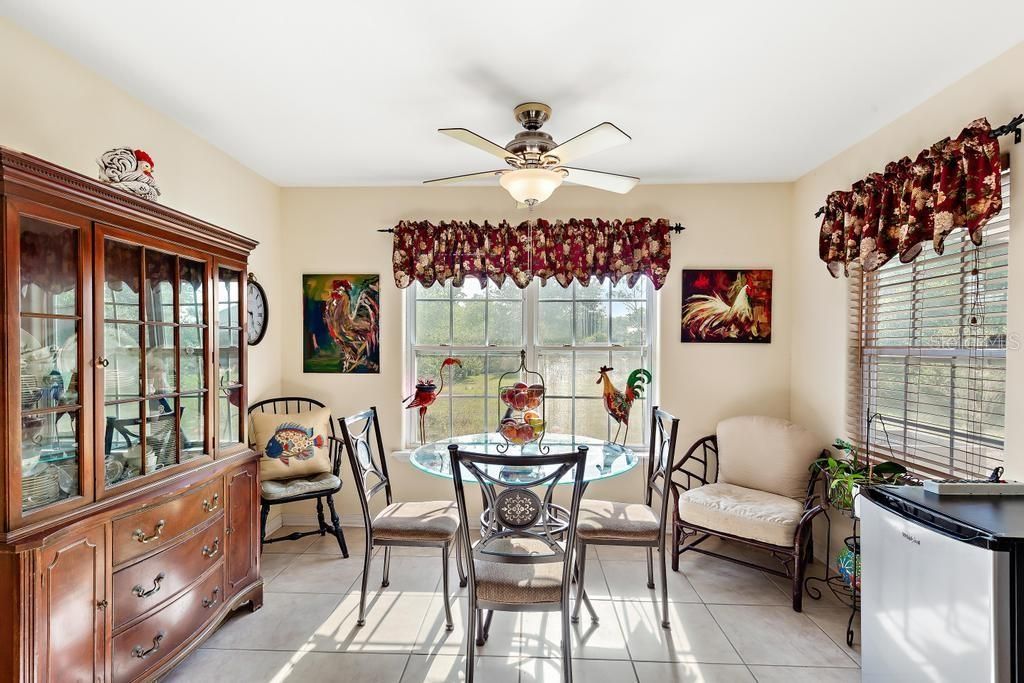 Active With Contract: $274,900 (3 beds, 2 baths, 1773 Square Feet)