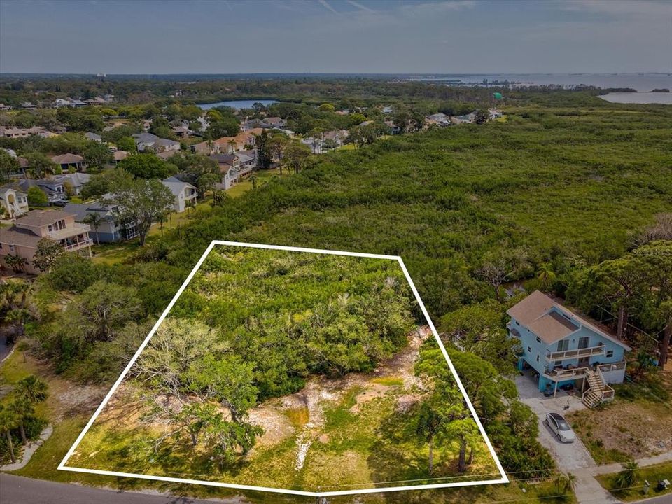 На продажу: $70,000 (0.51 acres)