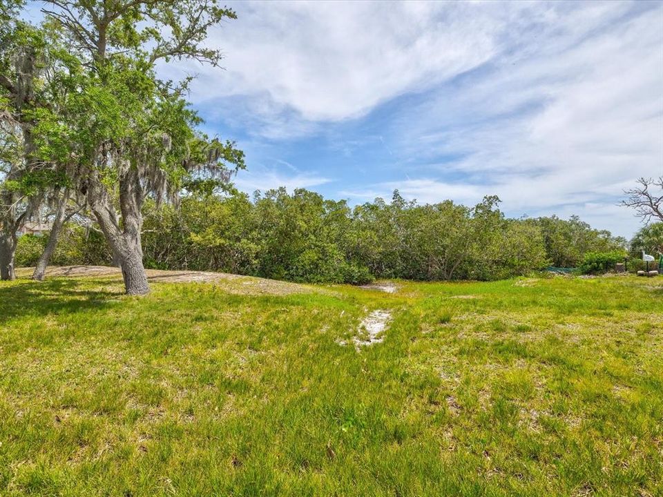 На продажу: $70,000 (0.51 acres)