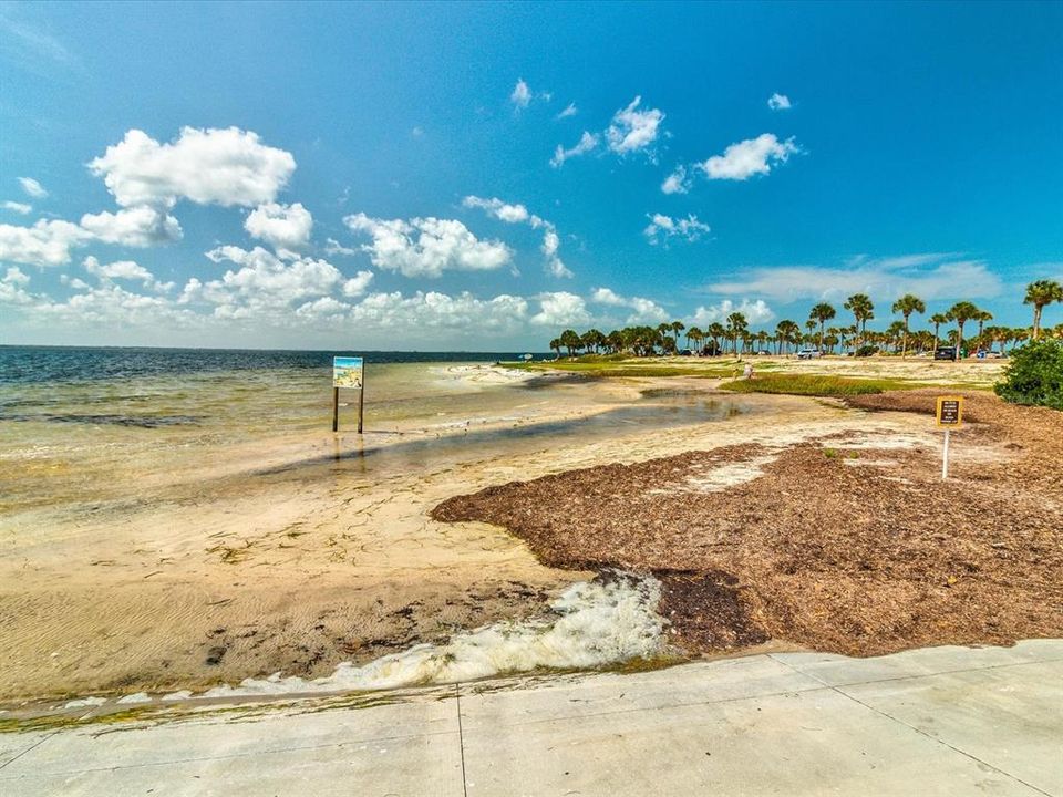 На продажу: $70,000 (0.51 acres)