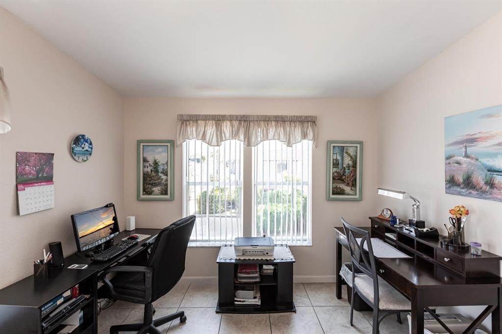 Active With Contract: $199,000 (2 beds, 2 baths, 1566 Square Feet)