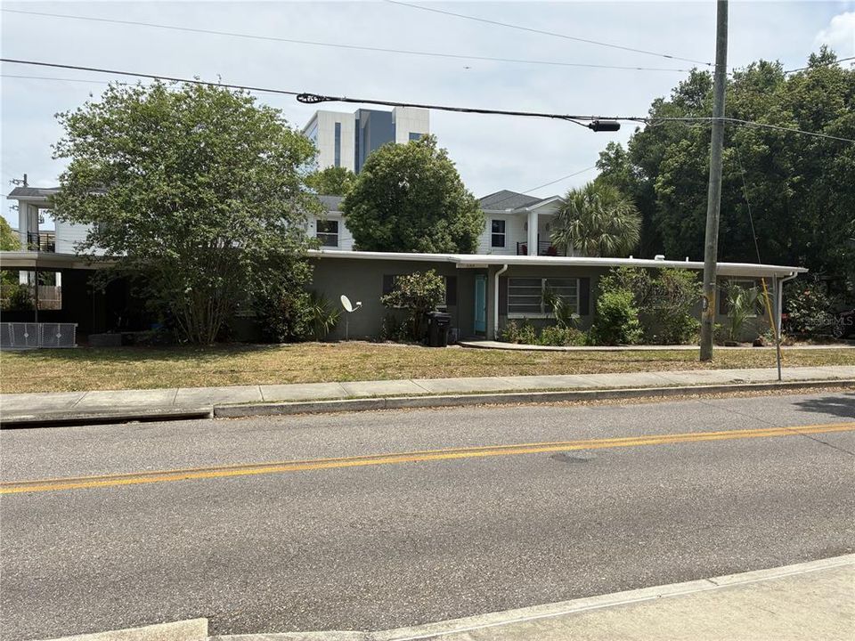 Vendido Recientemente: $575,000 (4 camas, 0 baños, 1756 Pies cuadrados)