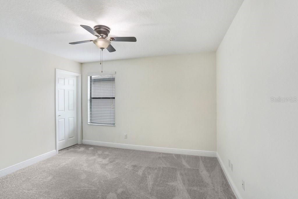 Под контрактом: $699,900 (5 спален, 3 ванн, 3316 Квадратных фут)