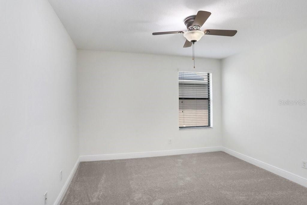 Под контрактом: $699,900 (5 спален, 3 ванн, 3316 Квадратных фут)