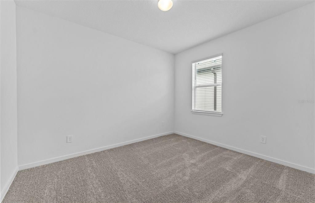 Activo con contrato: $442,630 (3 camas, 2 baños, 1662 Pies cuadrados)