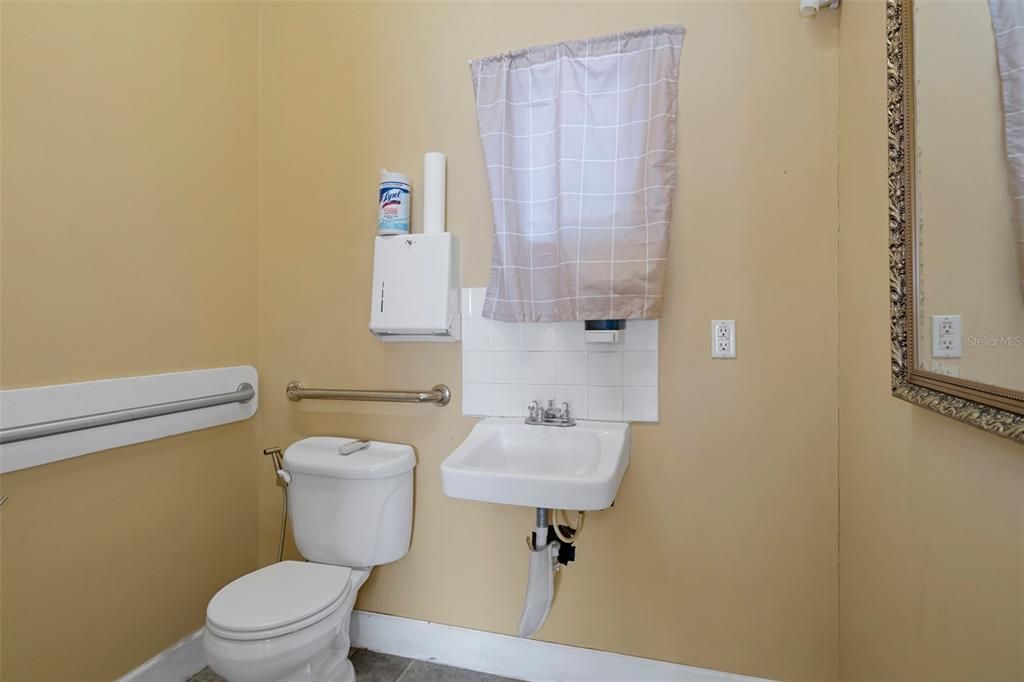 For Sale: $1,100,000 (0 beds, 0 baths, 4812 Square Feet)