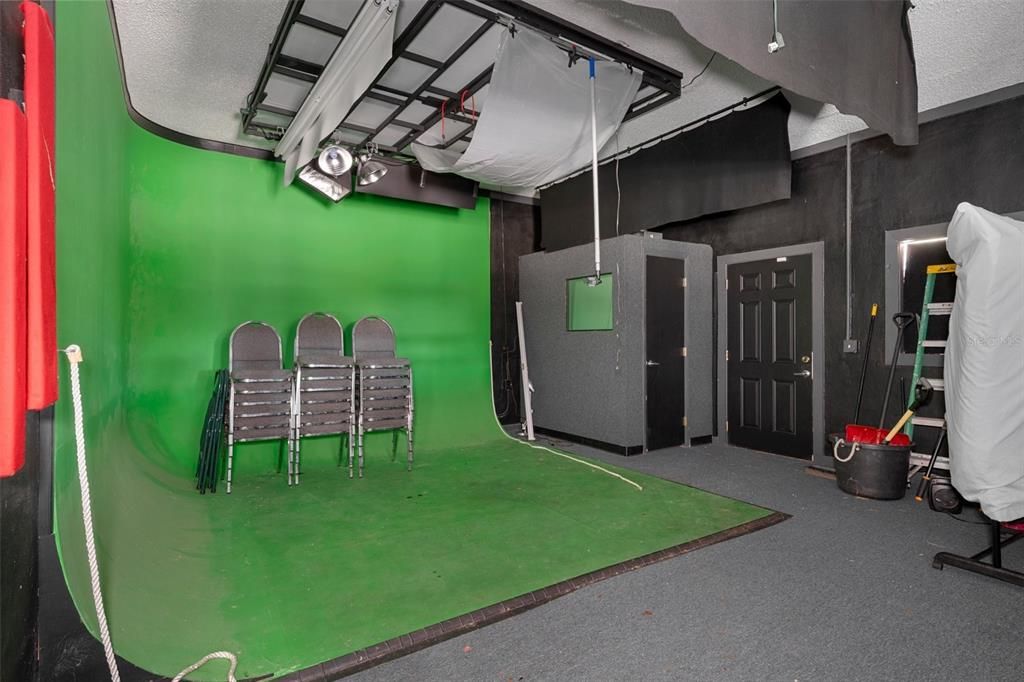 For Sale: $1,100,000 (0 beds, 0 baths, 4812 Square Feet)