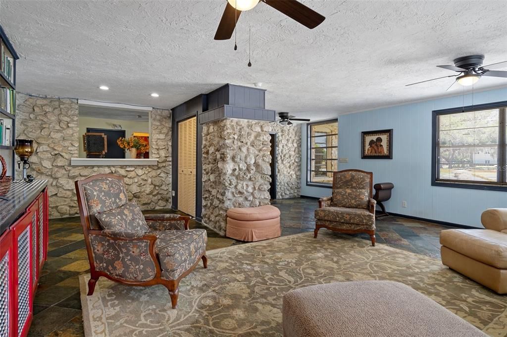 For Sale: $1,100,000 (0 beds, 0 baths, 4812 Square Feet)