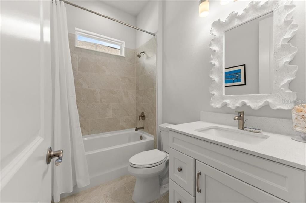 For Sale: $887,500 (4 beds, 3 baths, 2568 Square Feet)