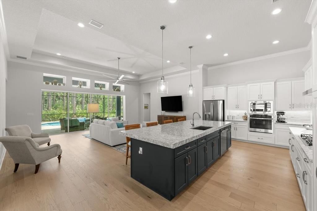 For Sale: $887,500 (4 beds, 3 baths, 2568 Square Feet)