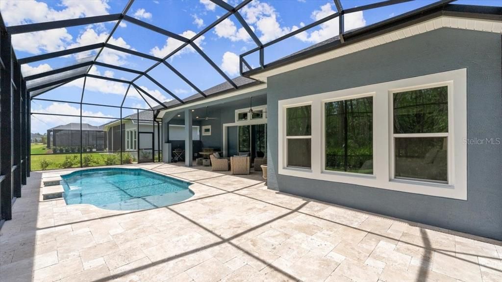 For Sale: $887,500 (4 beds, 3 baths, 2568 Square Feet)