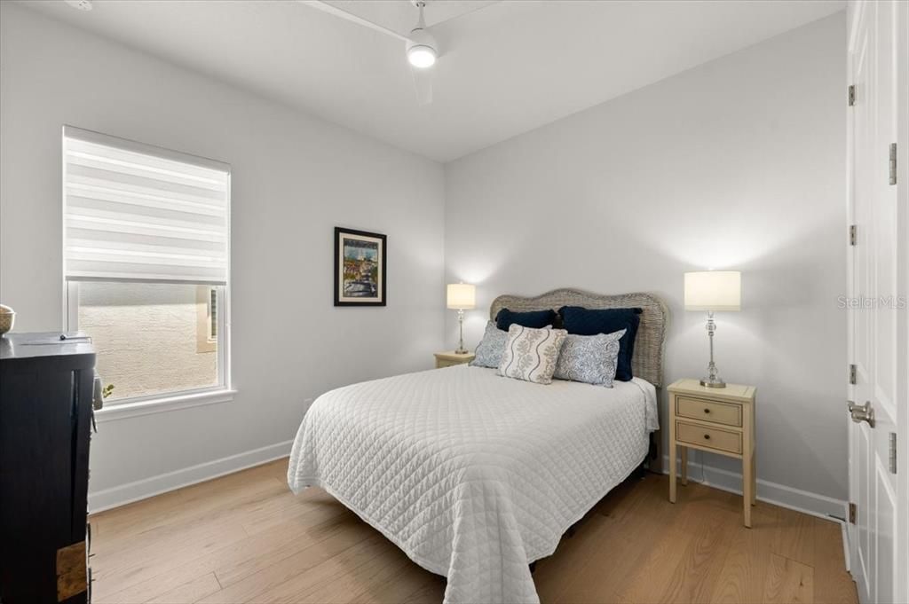 For Sale: $887,500 (4 beds, 3 baths, 2568 Square Feet)