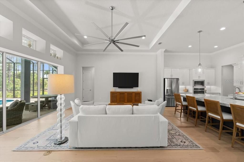 For Sale: $887,500 (4 beds, 3 baths, 2568 Square Feet)