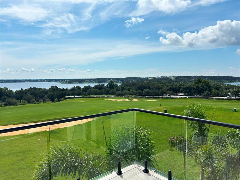 For Sale: $2,890,000 (4 beds, 5 baths, 4688 Square Feet)