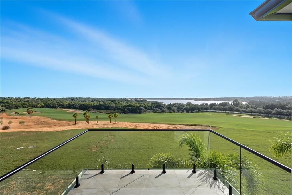 For Sale: $2,890,000 (4 beds, 5 baths, 4688 Square Feet)