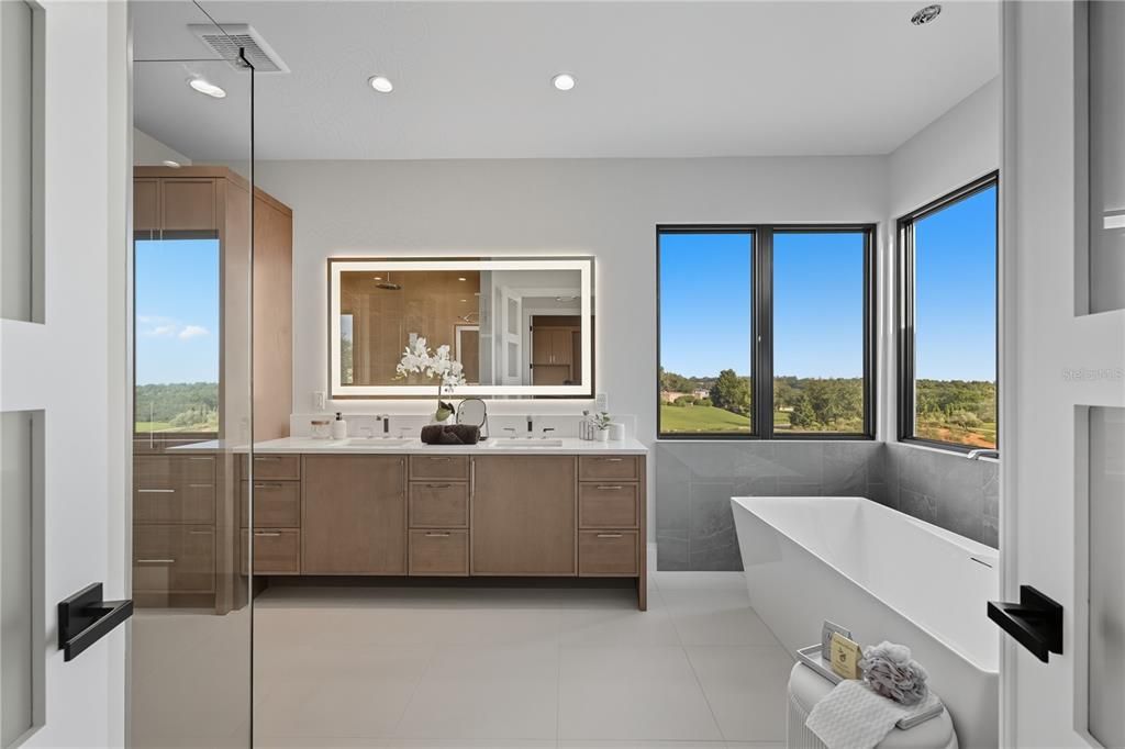 For Sale: $2,890,000 (4 beds, 5 baths, 4688 Square Feet)