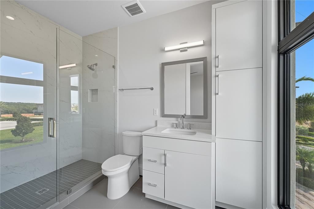 For Sale: $2,890,000 (4 beds, 5 baths, 4688 Square Feet)