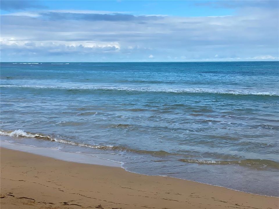 待售: $280,000 (0.14 acres)