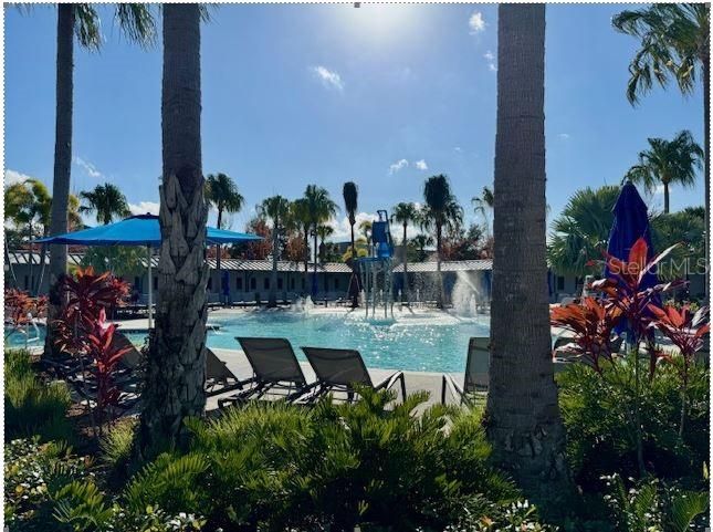 Active With Contract: $2,499,995 (4 beds, 4 baths, 4794 Square Feet)