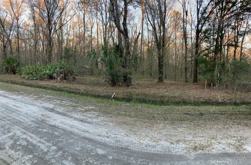 待售: $24,900 (1.40 acres)