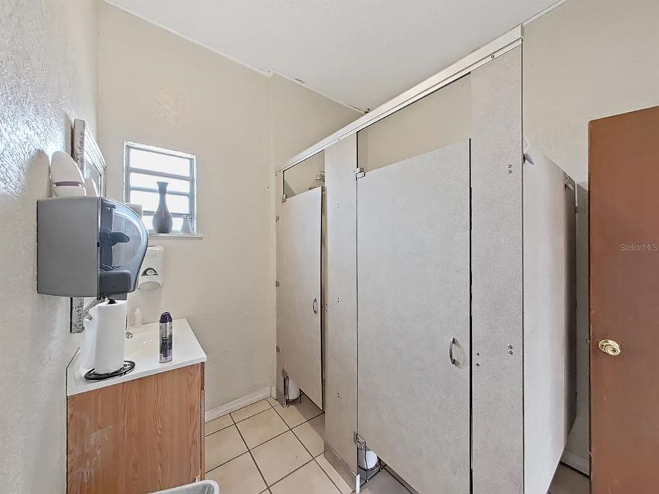 For Sale: $750,000 (0 beds, 0 baths, 1800 Square Feet)