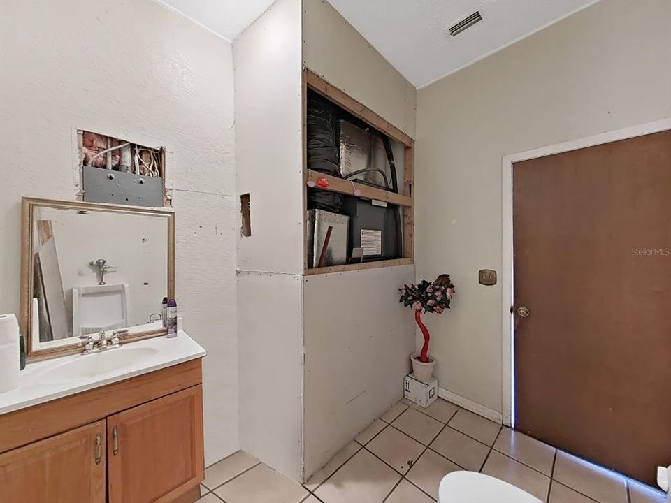 For Sale: $750,000 (0 beds, 0 baths, 1800 Square Feet)