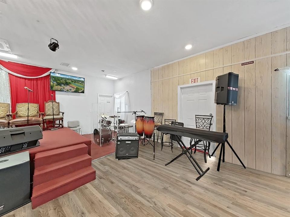 For Sale: $750,000 (0 beds, 0 baths, 1800 Square Feet)