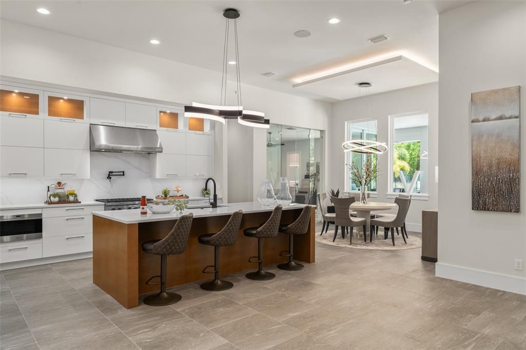 For Sale: $3,389,000 (5 beds, 5 baths, 4518 Square Feet)