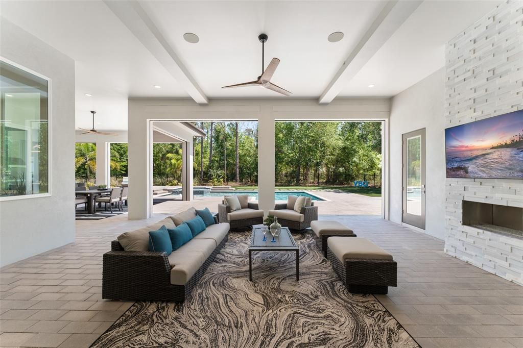 For Sale: $3,389,000 (5 beds, 5 baths, 4518 Square Feet)