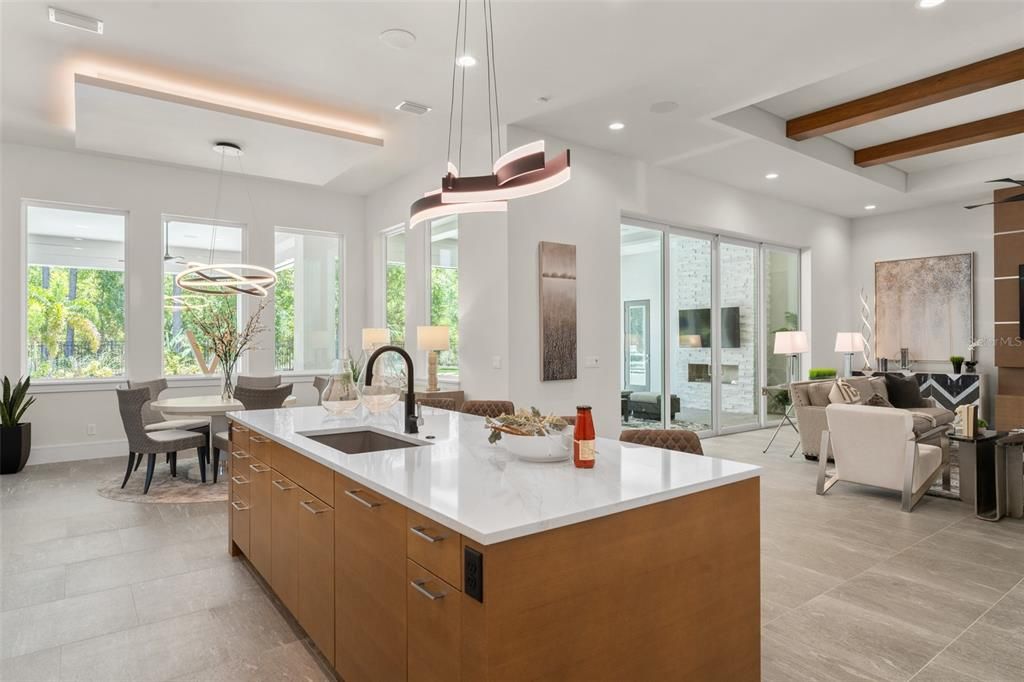 For Sale: $3,389,000 (5 beds, 5 baths, 4518 Square Feet)