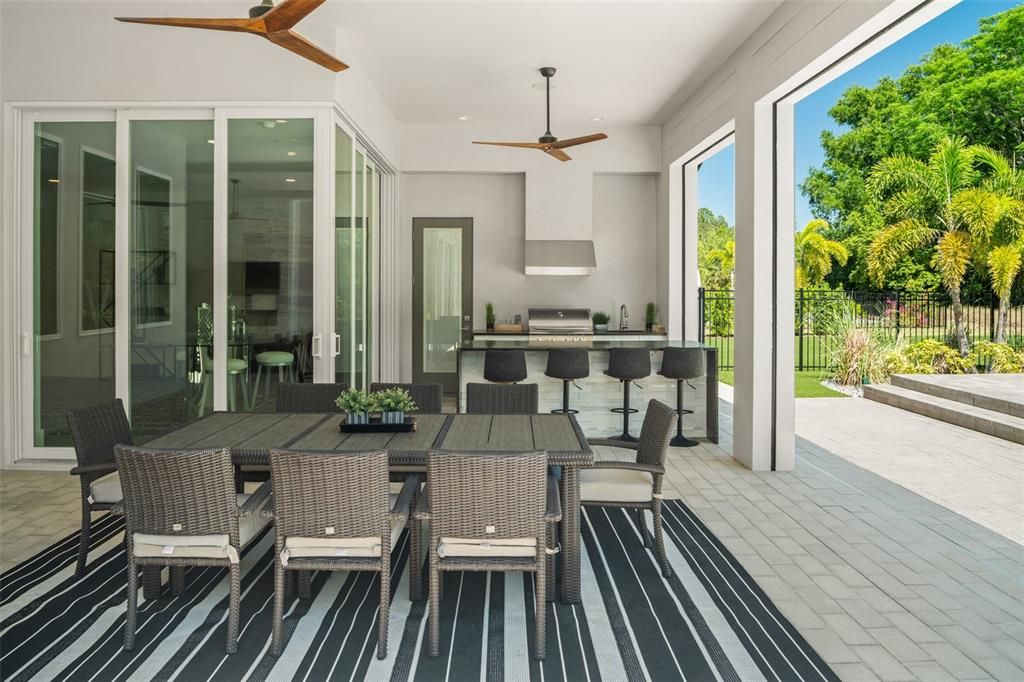 For Sale: $3,389,000 (5 beds, 5 baths, 4518 Square Feet)