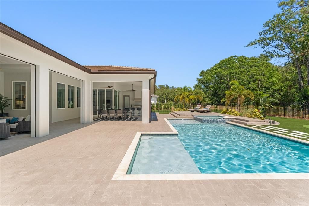 For Sale: $3,389,000 (5 beds, 5 baths, 4518 Square Feet)