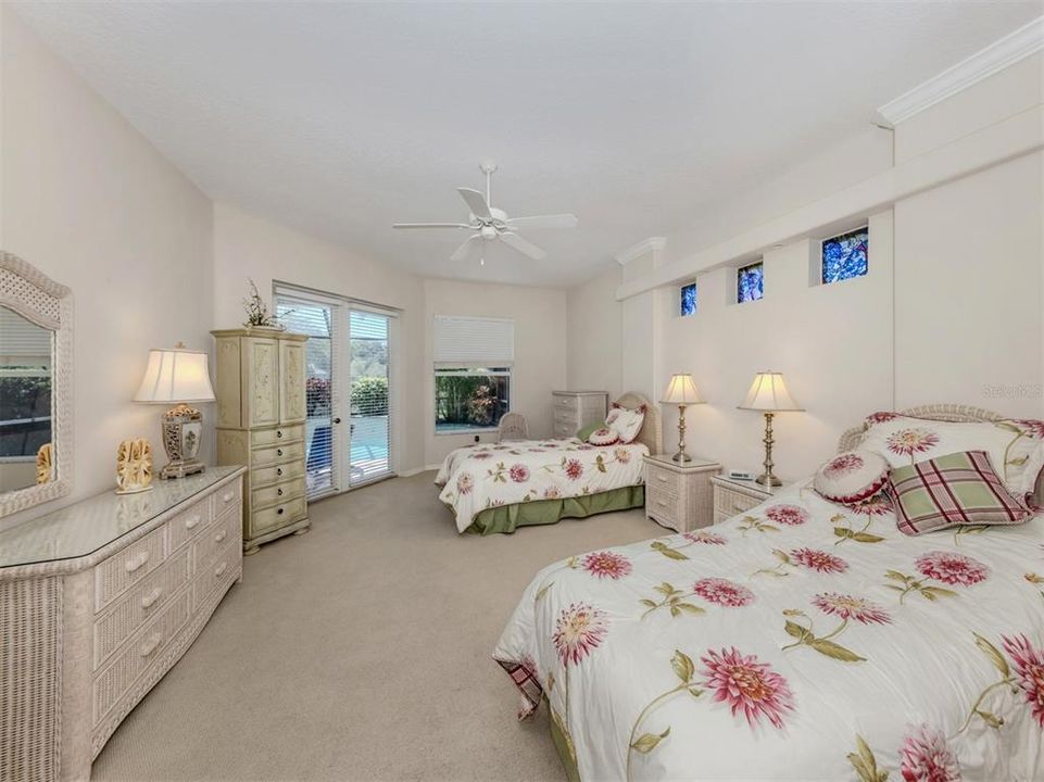 For Sale: $825,000 (3 beds, 3 baths, 2992 Square Feet)