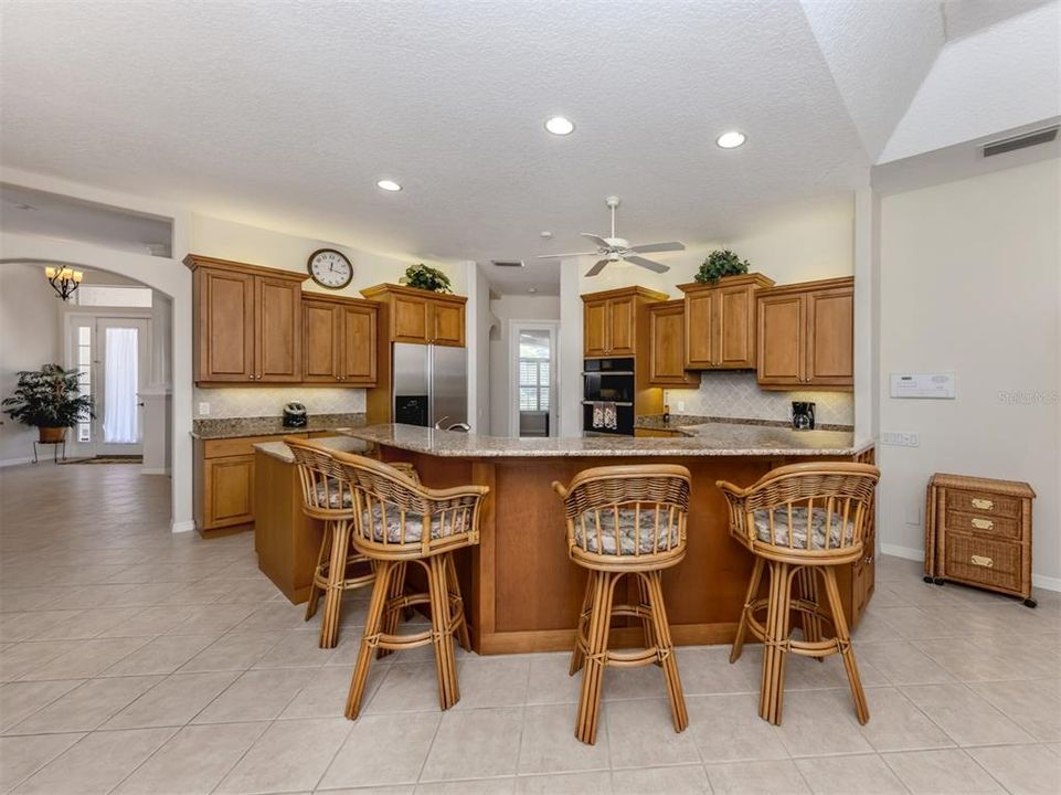 For Sale: $825,000 (3 beds, 3 baths, 2992 Square Feet)