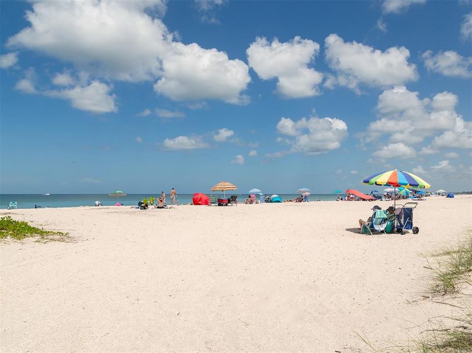 For Sale: $825,000 (3 beds, 3 baths, 2992 Square Feet)