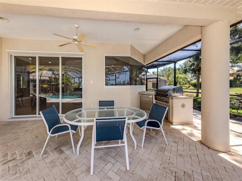 For Sale: $825,000 (3 beds, 3 baths, 2992 Square Feet)