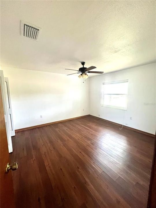 For Rent: $1,700 (2 beds, 2 baths, 1424 Square Feet)