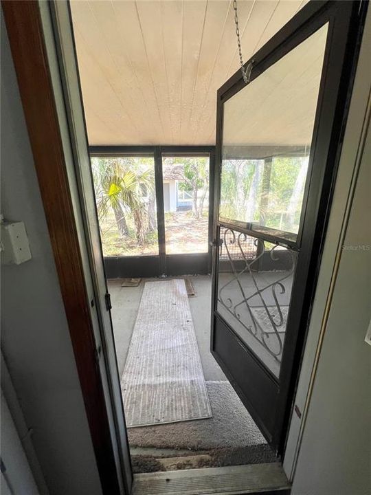 For Rent: $1,700 (2 beds, 2 baths, 1424 Square Feet)